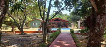 Chácara G20 - Para Confraternização A 4km de Caldas Novas