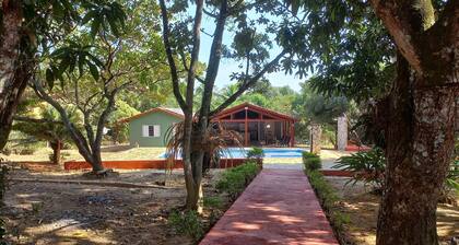 Chácara G20 - Para Confraternização A 4km de Caldas Novas