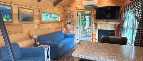 Smart-tv en een open haard