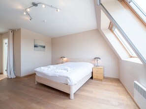 3 habitaciones, escritorio y internet 