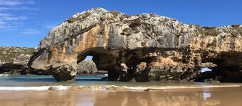 Cuevas del Mar Apartment - Beach Nearby and Garage