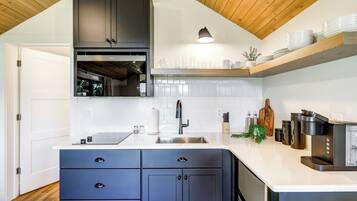 冰箱、微波炉、炉灶、茶具/咖啡用具