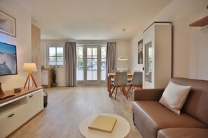 TV - House Ostseeallee 33 - Ostseeallee 33 Apartment 8 Strandhafer (Timmendorfer Strand)