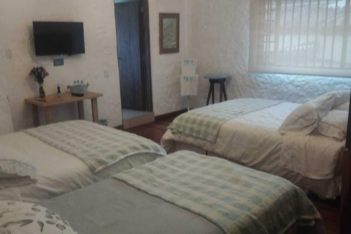 Individuell dekoriert, individuell eingerichtet, Schreibtisch