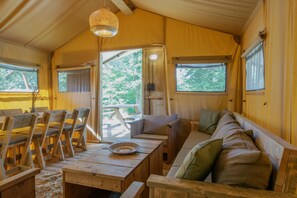 Tent | Living room