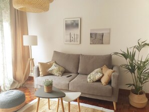 TV, lareira