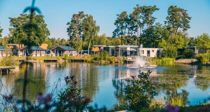Nice Tent Lodge Near a Lake