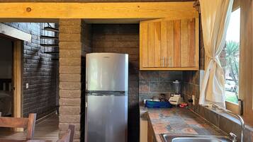 Cabaña familiar | Cocina privada | Refrigerador con congelador, lavavajillas y cafetera y tetera