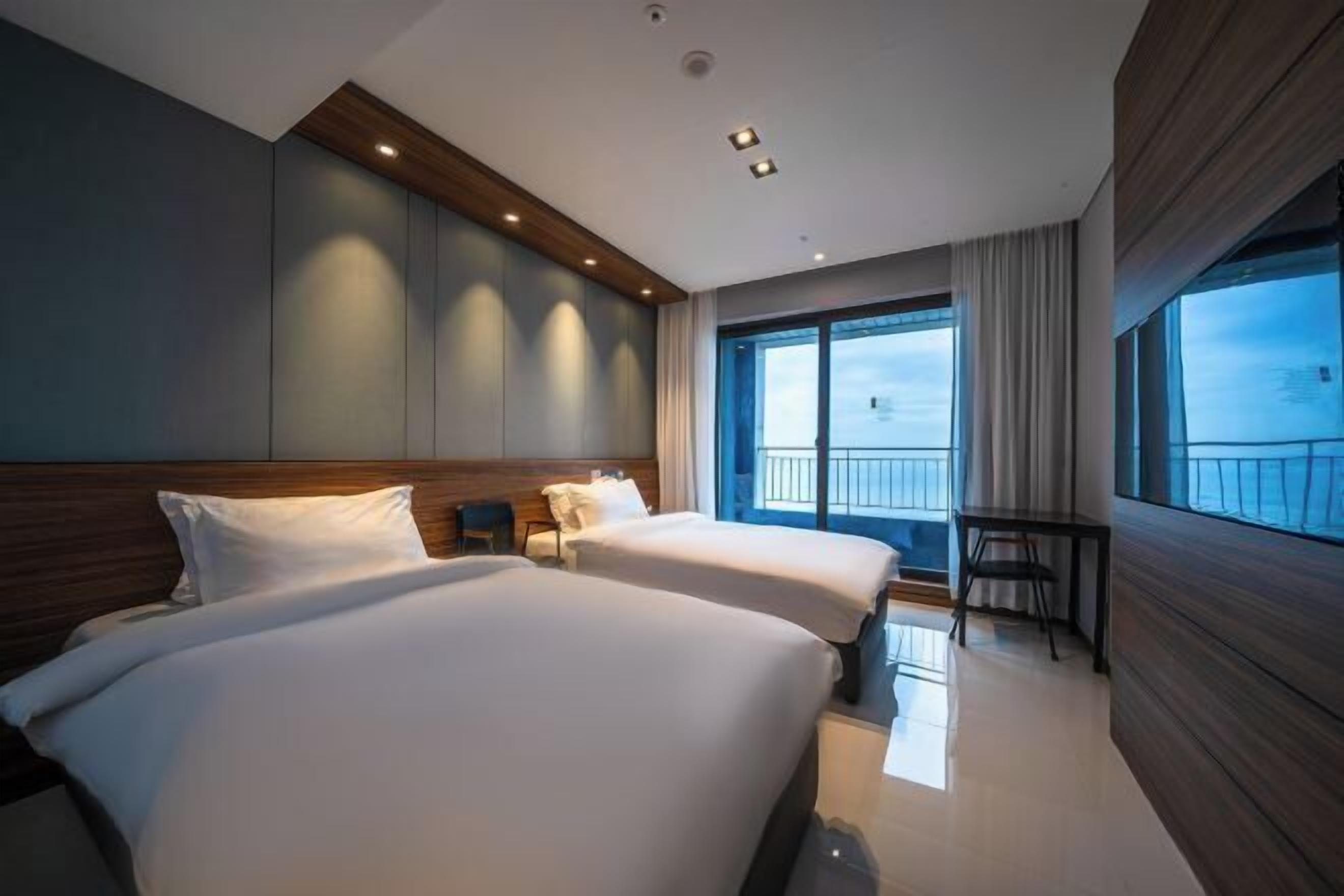 Schreibtisch, kostenloses WLAN