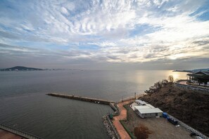 Deluxe Double Room, 1 Queen Bed, Private Bathroom, Ocean View | View from room - sky & sea hotel (Incheon)