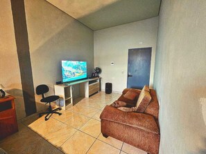 Smart-TV, videospill og bøker