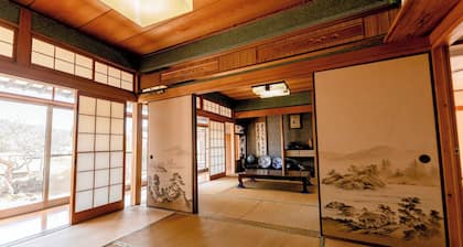 A nostalgic space Relax and unwind in a fully equ / Mihara Hiroshima
