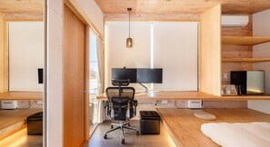 1 quarto, escrivaninha, Wi-Fi de cortesia, roupa de cama