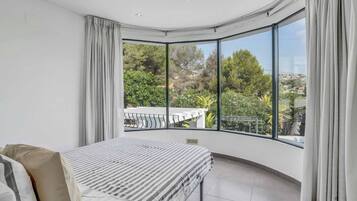 Villa (5 Bedrooms) | Interior