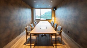 Meeting facility - Deluxe Hollywood Twin with hot spring vs |  / Takeo Saga (Takeo)