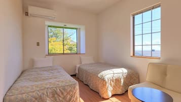 10 bedrooms, free WiFi, bed sheets