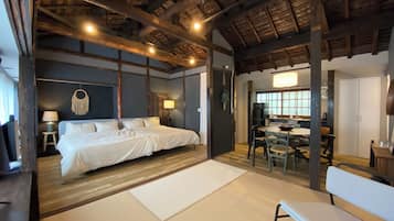 1 bedroom, desk, free WiFi, bed sheets