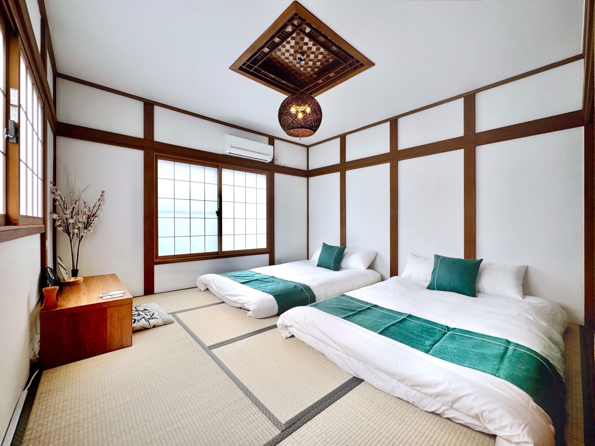 2 bedrooms, desk, iron/ironing board, free WiFi