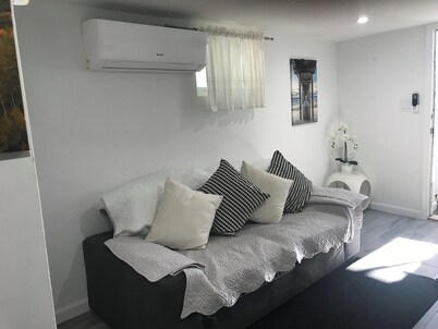2-bedroom apartment steps to Flushing Meadows-Corona Park