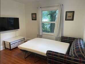 1 habitación, escritorio, wifi y ropa de cama
