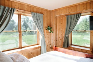 1 soverom, strykejern/-brett, wi-fi (inkludert) og sengetøy