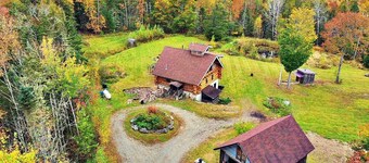 Central yet quiet Log Cabin on 4 acres with laundry, kitchen, bathroom and sauna