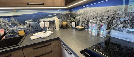 Fridge, microwave, oven, dishwasher