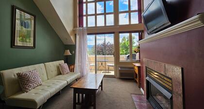 Comfortable Loft -310