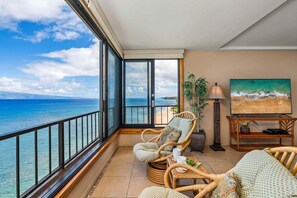 TV - MK 808 OceanFront 1BD Kaanapali Beach Ocean Views (Lahaina)