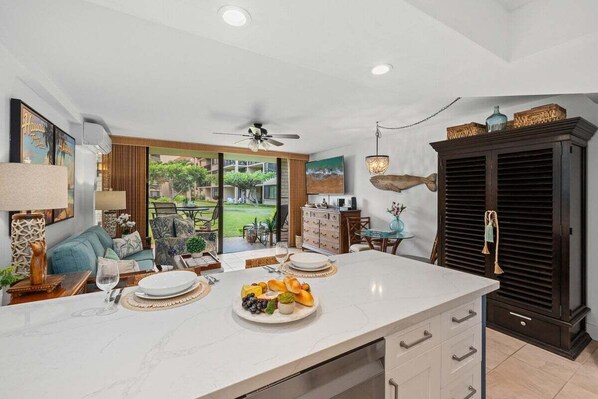 Interior - PK J106 Remodeled Condo w Ocean Views Pool AC (Lahaina)