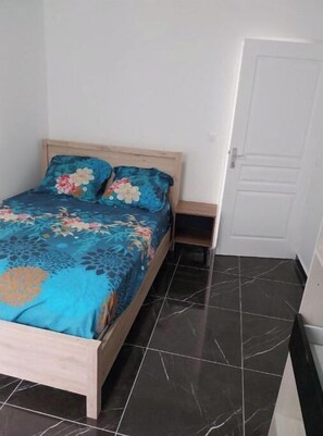 3 bedrooms, WiFi, bed sheets - 3-bedroom house for 6 people (le gosier)