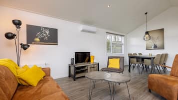 House | Living room