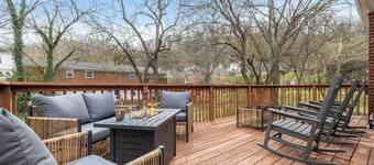 Hot Tub, Beautifully Renovated Historic Home in the Heart of the Bourbon Trail