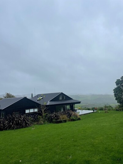 Tranquil retreat in close proximity to Auckland