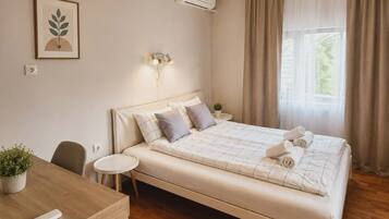 1 bedroom, desk, iron/ironing board, free WiFi