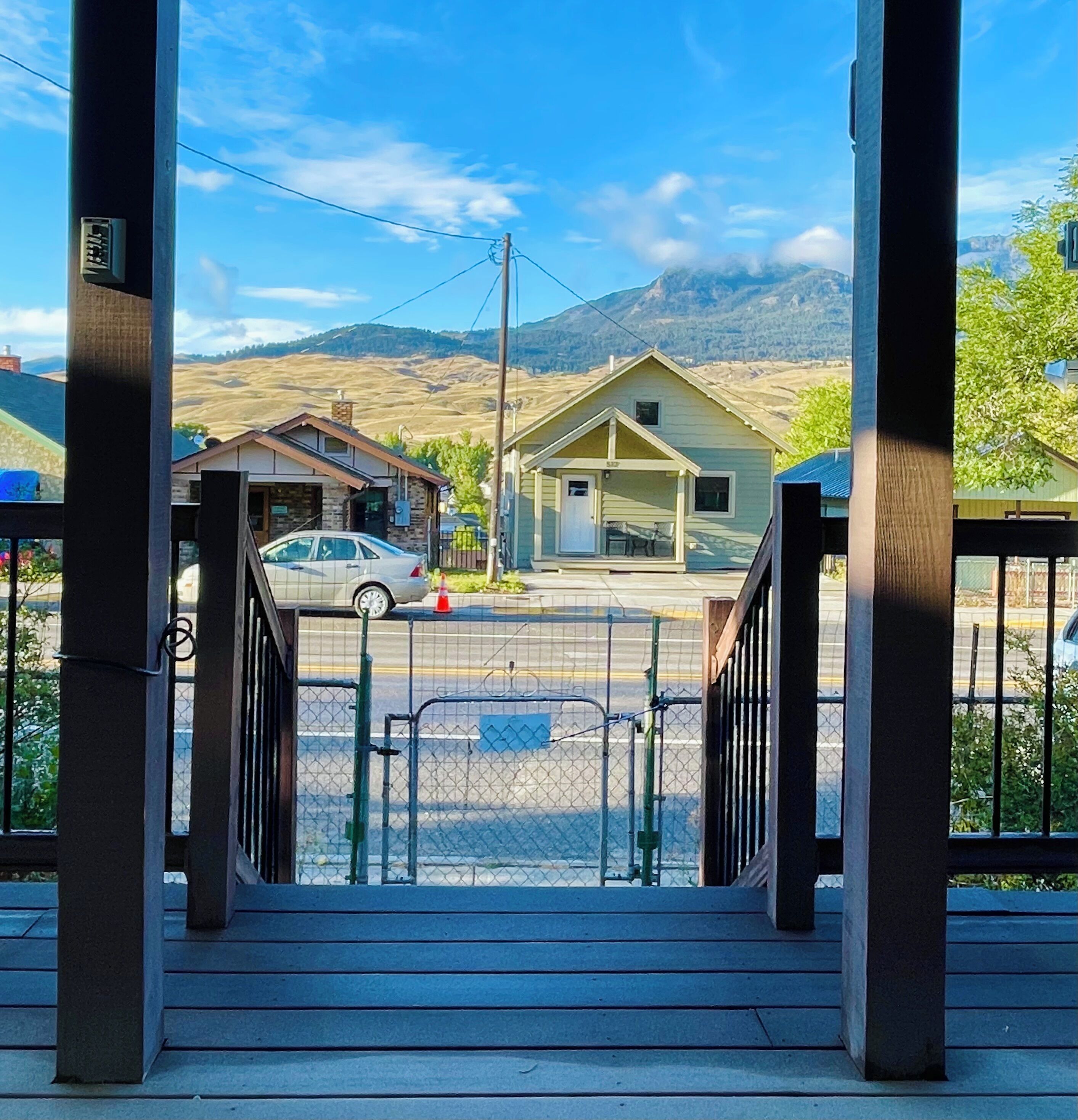 المنطقة المحيطة بالمنشأة