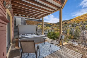 Terrace/patio - Old Town 3BR Home w/ Spectacular Views and Hot Tub (Park City)