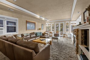 TV, fireplace - Old Town 3BR Home w/ Spectacular Views and Hot Tub (Park City)