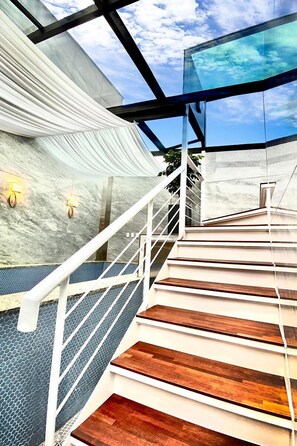 Private pool