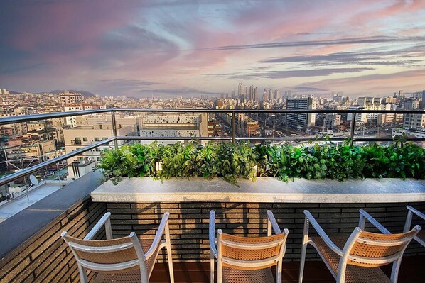 Vue sur la ville depuis l’hébergement