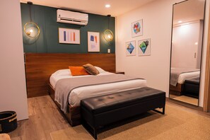 2 bedrooms, WiFi, bed sheets - New Modern 2 BR Penthouse in El Poblado (Medellín)