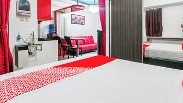 Free WiFi, bed sheets