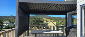 The Beach Hut - A Walk to Hihi Beach.