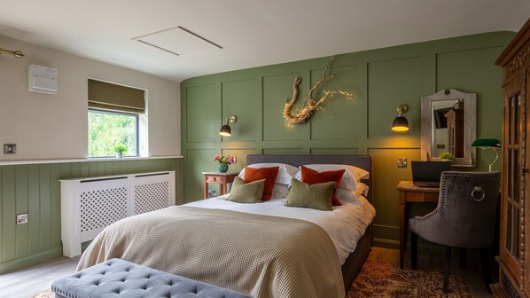 1 bedroom, desk, free WiFi, bed sheets