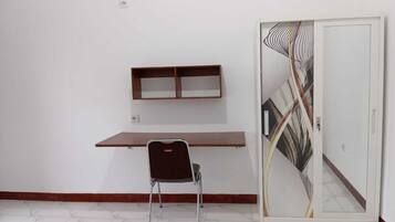 Standard Double Room | WiFi (free), bed sheets