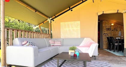 Glamping dans un parc d'attractions Ă Veluwe