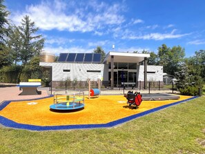 Children’s area - Luxury Glamping in the Veluwe on beautiful park (Hulshorst)