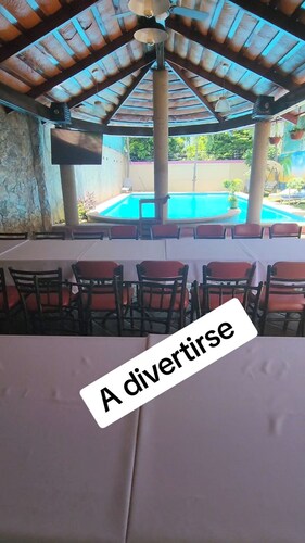 Chalet con Alberca Y Palapa, Espacio Tranquilo y Acogedor