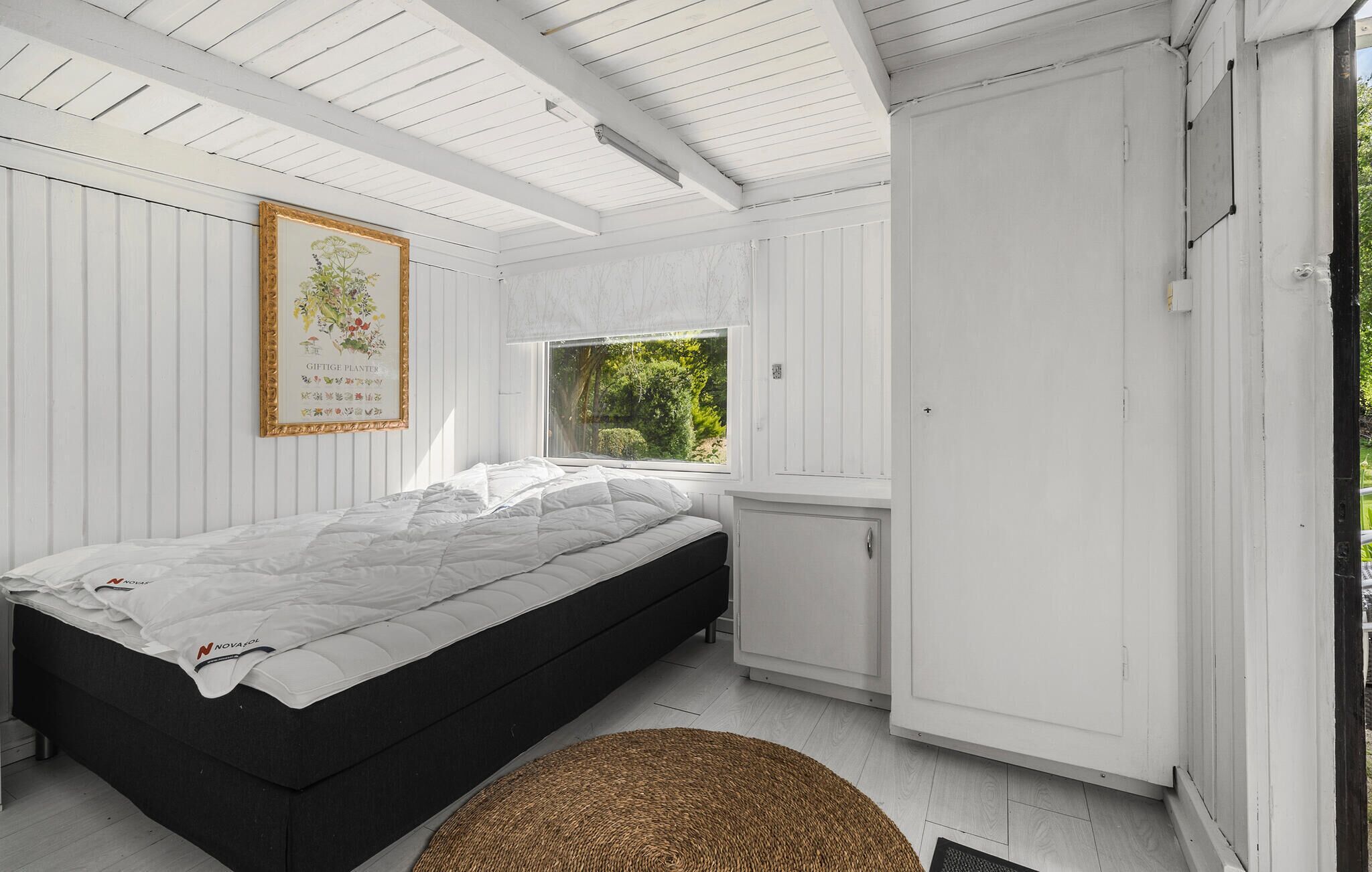 4 makuuhuonetta, vauvan matkasänky, ilmainen Wi-Fi