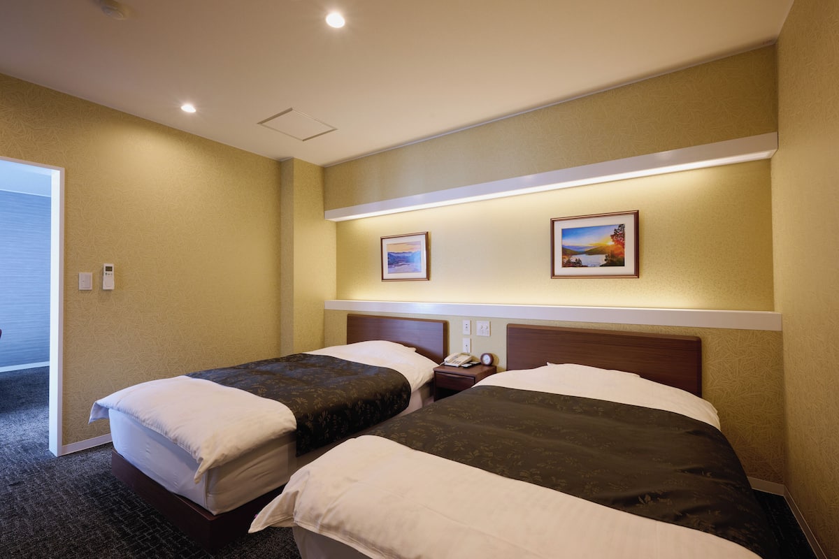 Executive suite | 1 slaapkamer, een bureau, verduisterende gordijnen, gratis wifi